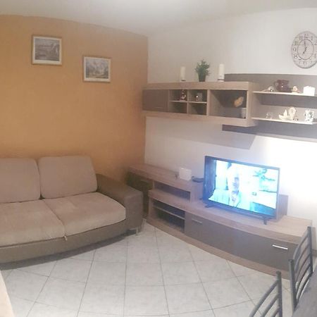 Apartman 4 Kilometar To City Centar Split Eksteriør billede